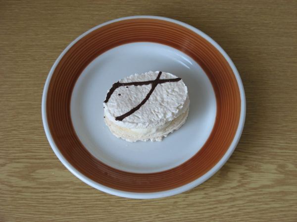 Laskonka, a coconut meringue sandwich with coffee cream